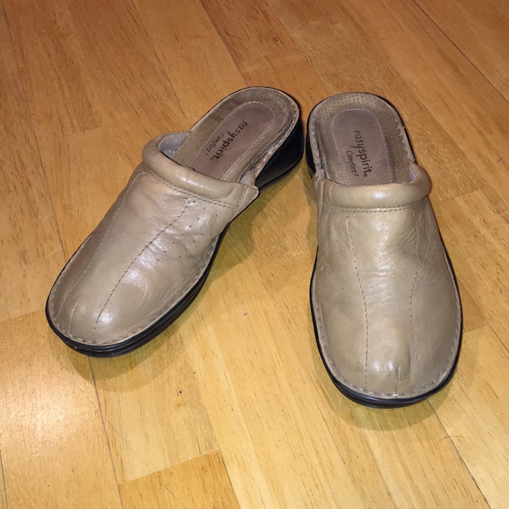 Easy spirit comfort shoes (nude leather) ⭐️
